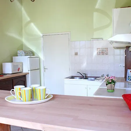 Lumineux Avec Jardin, Pres De Vichy, 2 Chambres, Equipements Modernes, Draps Inclus - Fr-1-489-281 Holiday home